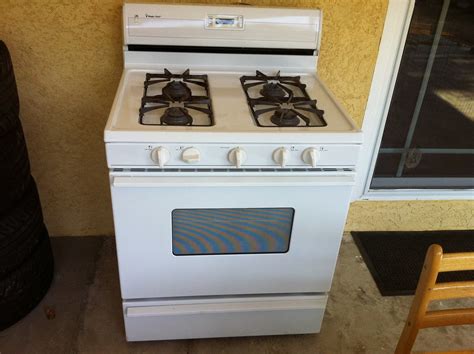 magic chef gas stove pictures